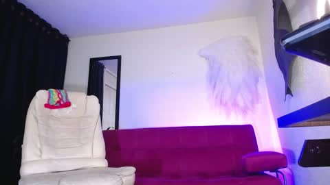 Snapshot of isabel_lopez_ chatting on 02-19-26, 02:40 isabel online show from 02-19-26, 02:40