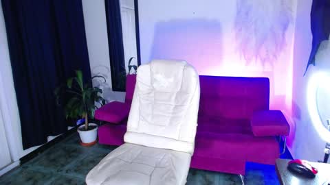 Snapshot of isabel_lopez_ chatting on 02-24-26, 02:09 isabel online show from 02-24-26, 02:09