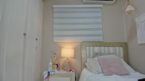isabela__x online show from 06-09-26, 11:33