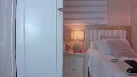 isabela__x online show from 07-22-26, 11:35
