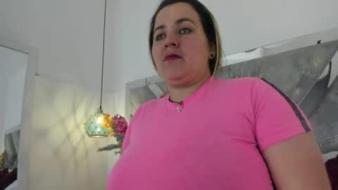 Mommy Isa online show from 07-25-26, 12:25
