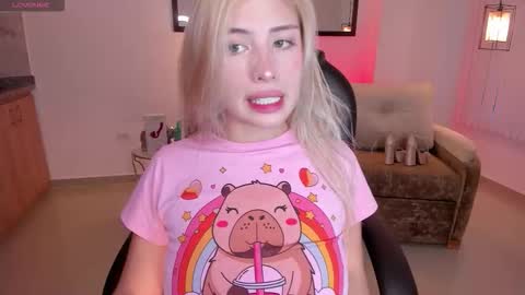 Snapshot of isabela_romano chatting on 11-28-25, 05:59 isabela romano online show from 11-28-25, 05:59