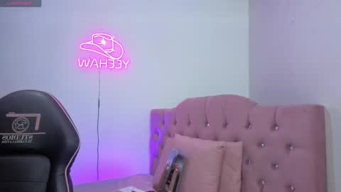 ISABELA  online show from 04-28-26, 11:37