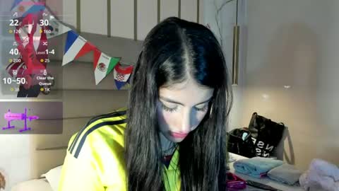 Snapshot of isabelastefano chatting on 06-18-26, 03:18 isabelastefano online show from 06-18-26, 03:18