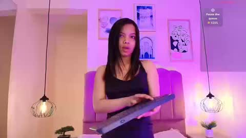 Snapshot of isabelgh_ chatting on 09-19-25, 03:52 isabelgh_ online show from 09-19-25, 03:52