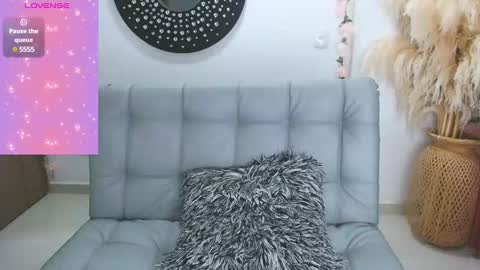Snapshot of isabelhot1 chatting on 12-28-24, 11:48 Isabel online show from 12-28-24, 11:48