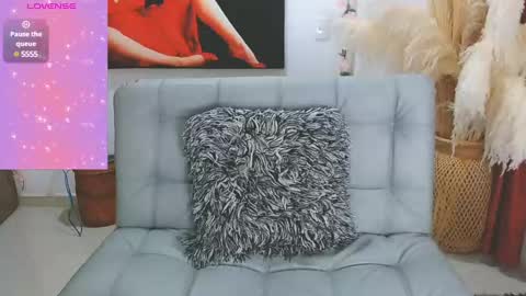 Snapshot of isabelhot1 chatting on 03-08-25, 08:03 Isabel online show from 03-08-25, 08:03