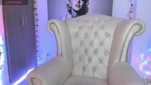 Isabel online show from 06-21-26, 09:17