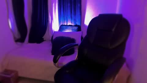 isabella online show from 07-09-26, 12:26