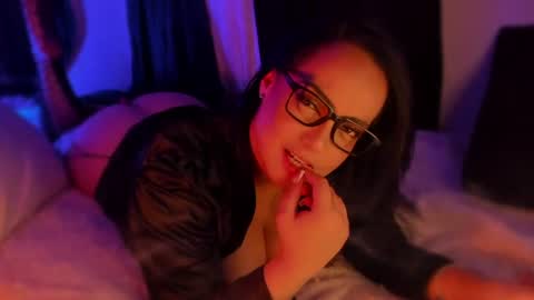 isabella online show from 07-11-26, 03:42