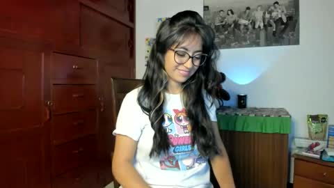 Isabella22 1 online show from 01-03-25, 11:44