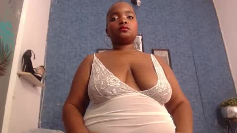 ISABELLA online show from 11-09-25, 11:41