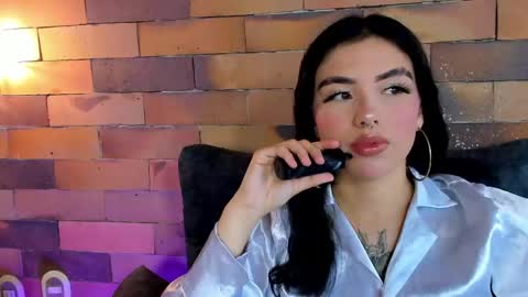 ISABELLA online show from 04-21-26, 04:01