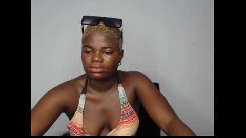 Snapshot of isabella_love7 chatting on 03-10-26, 01:05 isabella online show from 03-10-26, 01:05