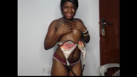 Snapshot of isabella_love7 chatting on 03-12-26, 06:14 isabella online show from 03-12-26, 06:14