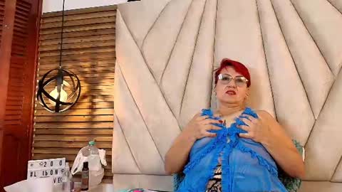 isabella_luxet online show from 06-11-26, 02:15