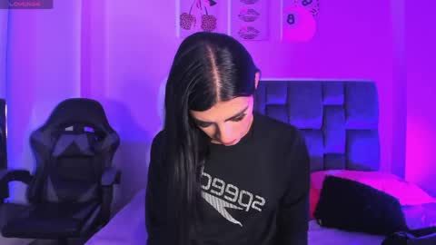 Isabella Moon9 online show from 04-24-26, 11:56