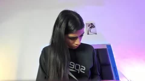 Snapshot of isabella_moon9 chatting on 07-25-26, 11:52 Isabella Moon9 online show from 07-25-26, 11:52