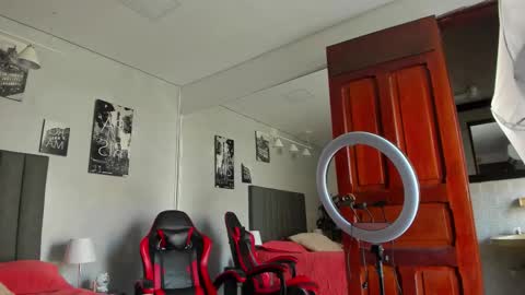 Snapshot of isabella_nowa chatting on 01-31-26, 08:29 Isabella Nowa online show from 01-31-26, 08:29