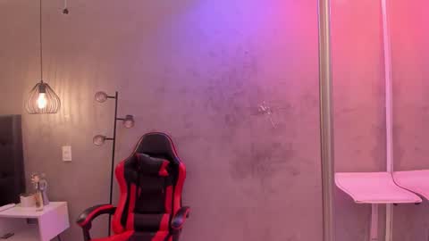 Snapshot of isabella_nowa chatting on 02-07-26, 12:20 Isabella Nowa online show from 02-07-26, 12:20