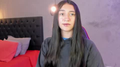 Isabella Nowa online show from 04-09-26, 11:26
