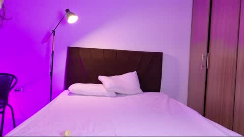 isabella santana online show from 06-27-26, 11:37