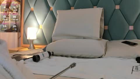 Bella online show from 10-21-25, 11:22