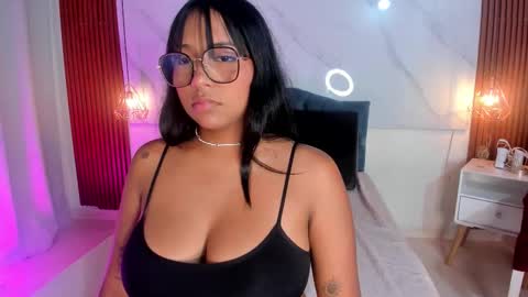 isabella zc online show from 11-03-25, 08:43