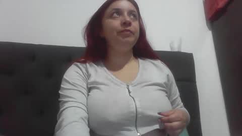 Snapshot of isabellaa_hills_ chatting on 10-09-25, 03:21 isabellaa_hills_ online show from 10-09-25, 03:21