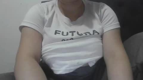 Snapshot of isabellaa_hills_ chatting on 10-31-25, 03:35 isabellaa_hills_ online show from 10-31-25, 03:35