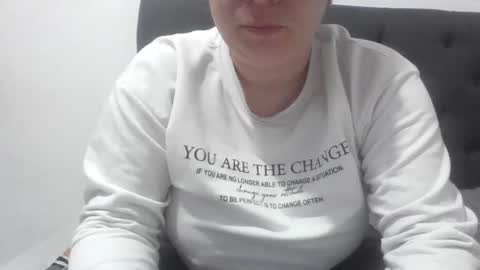 Snapshot of isabellaa_hills_ chatting on 11-15-25, 02:57 isabellaa_hills_ online show from 11-15-25, 02:57