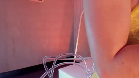 Snapshot of isabellaa_palacios chatting on 01-05-26, 05:27 isabellaa_palacios online show from 01-05-26, 05:27