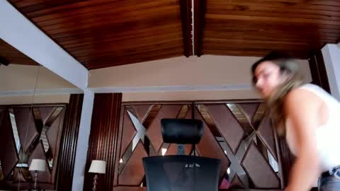 Isabella  Everyday From 0530 to 1430 Col Time online show from 04-23-26, 11:20