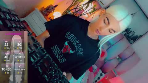 isabellagirs online show from 06-03-26, 05:40
