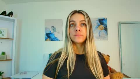 Isabella  online show from 02-28-26, 01:23