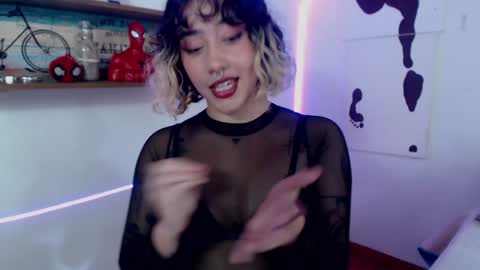 Tati - online show from 01-30-25, 03:08