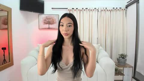 Snapshot of isabellalux_ chatting on 02-11-26, 01:49 ISABELLA online show from 02-11-26, 01:49