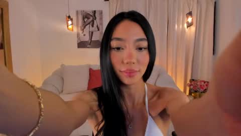 ISABELLA  online show from 04-11-26, 03:16