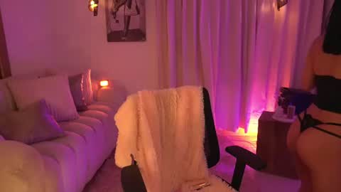 ISABELLA  online show from 07-02-26, 02:34