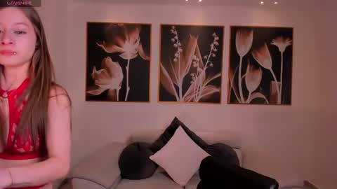 Isabella Moretti online show from 06-24-26, 04:22