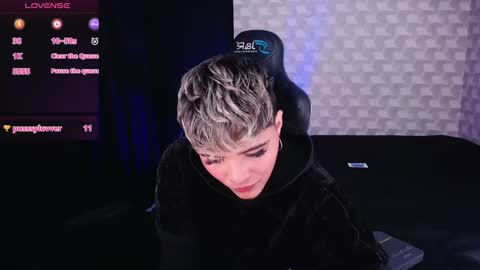 Isabella Mout  online show from 02-14-25, 10:14