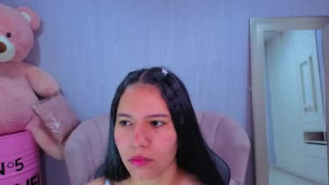 Snapshot of isabellanoir_a chatting on 02-15-26, 12:36 Isa online show from 02-15-26, 12:36