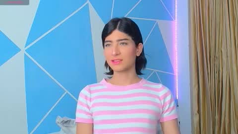 Snapshot of isabellaqueens chatting on 02-13-26, 08:49 ISABELLA QUEENS online show from 02-13-26, 08:49