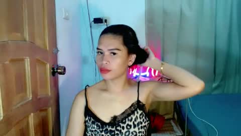 Ysa online show from 06-24-26, 06:51