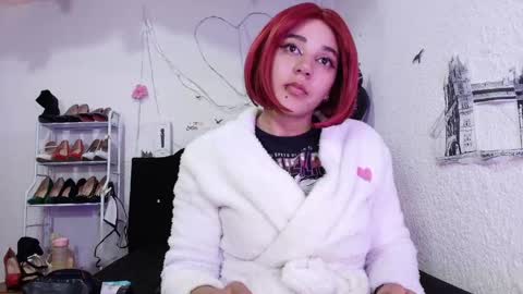 Snapshot of isabelle_sara chatting on 05-16-26, 07:56 isabelle_sara online show from 05-16-26, 07:56