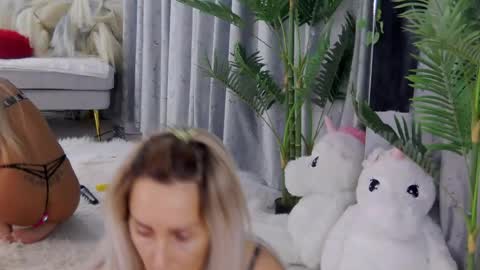 IsabelleEthan online show from 06-24-26, 01:04