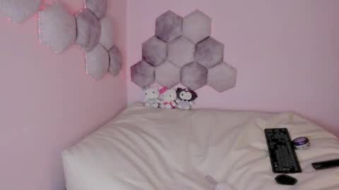 isabellmontt online show from 04-09-26, 12:21