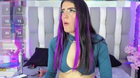 Snapshot of isadiazz chatting on 03-10-26, 06:07 Isa online show from 03-10-26, 06:07