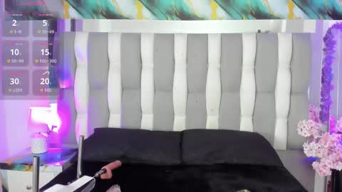 Snapshot of isadiazz chatting on 03-14-26, 06:41 Isa online show from 03-14-26, 06:41