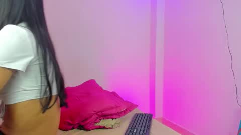 Snapshot of isadoraa1 chatting on 11-08-25, 01:11 ISADORA online show from 11-08-25, 01:11